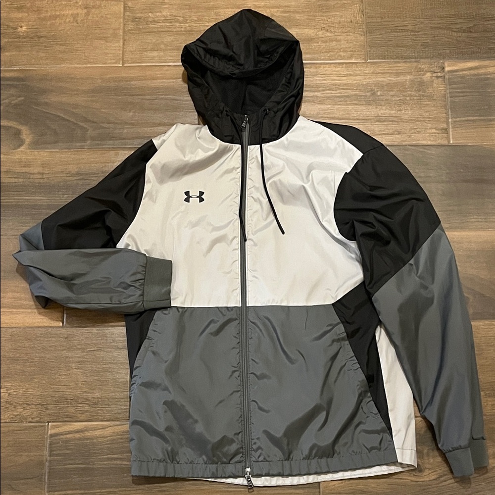 Under Armour Med Men's Black, White & Gray Colorblock Windbreaker Jacket